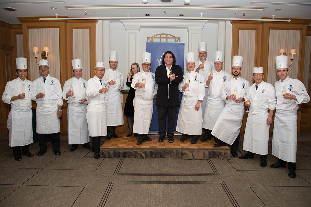 Chef peruano Gastón Acurio participó en la Ceremonia de Graduación en Le Cordon Bleu Tokio