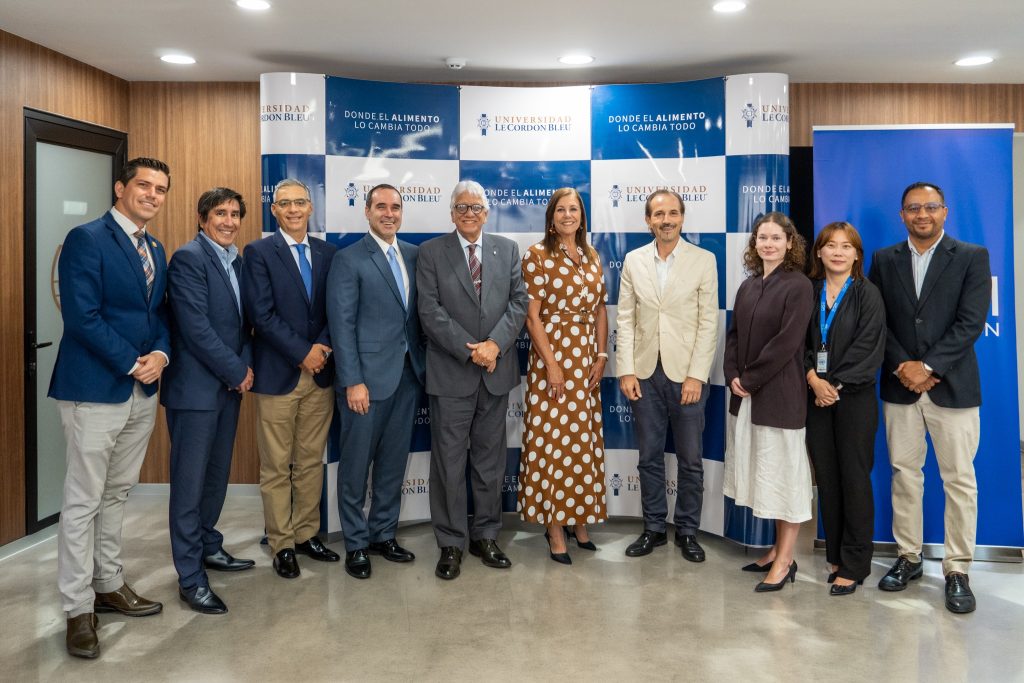 Universidad Le Cordon Bleu y la OIM firman memorando para impulsar la formación, la inclusión y el desarrollo social