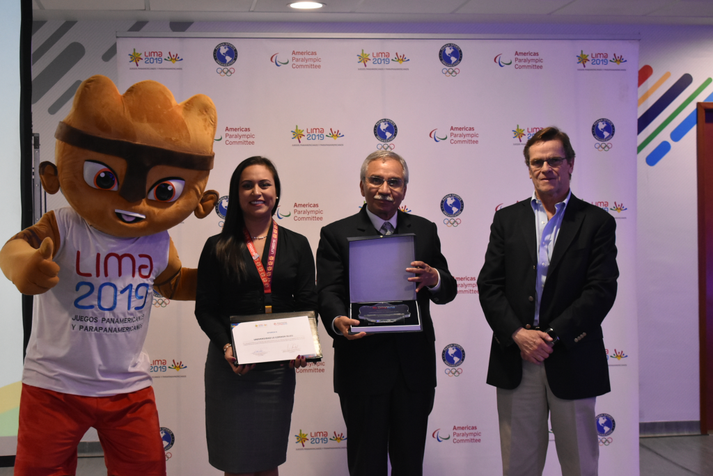 Universidad Le Cordon Bleu recibe reconocimiento por el aporte de voluntarios en Lima 2019