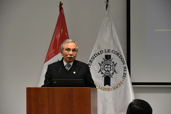 La Universidad organizó la ceremonia de apertura del año académico 2018-II