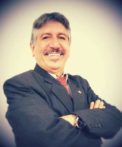 #OrgulloULCB: director Jorge Cerna obtiene grado académico de ‘Doctor’